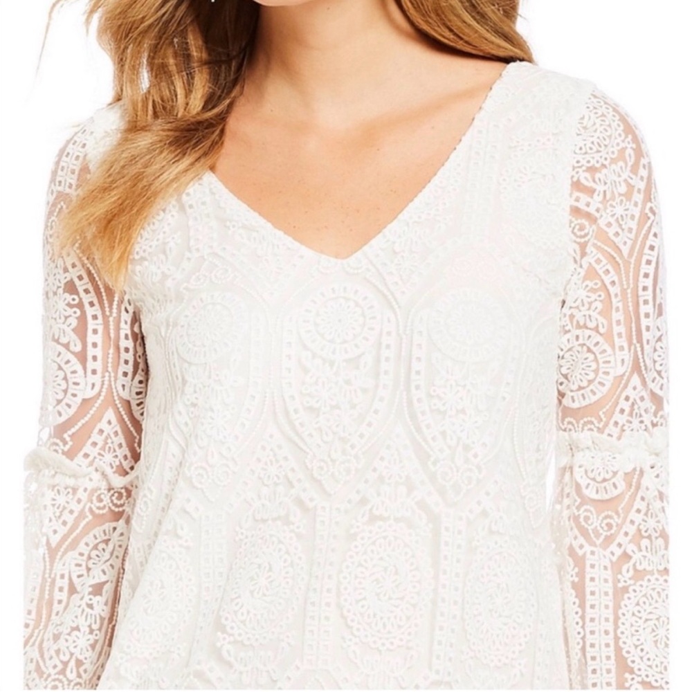 Cupcakes & Cashmere White Bell Sleeve Embroidered Dress - Small - NEW! - Picture 2 of 12